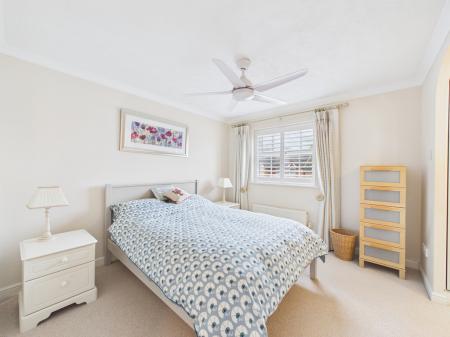 CAM04018G0-PR0439-ST