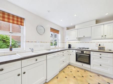 CAM04018G0-PR0439-ST