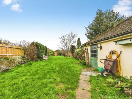 a3b1d700-CAM04018G0-