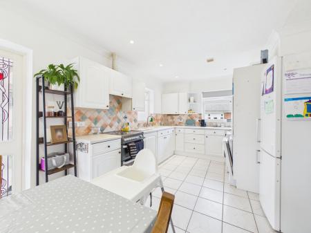 CAM04018G0-PR0452-ST