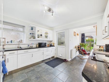 CAM04018G0-PR0451-ST