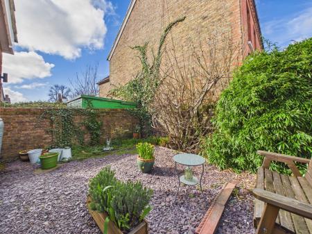 CAM04018G0-PR0448-ST