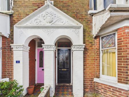 CAM04018G0-PR0448-ST