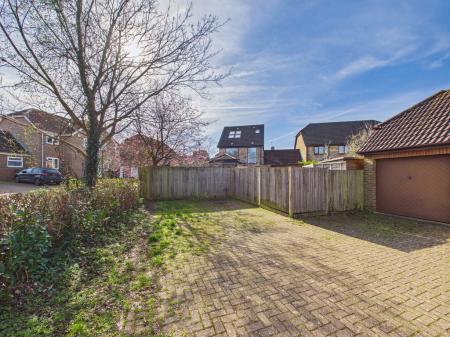 CAM04018G0-PR0457-ST