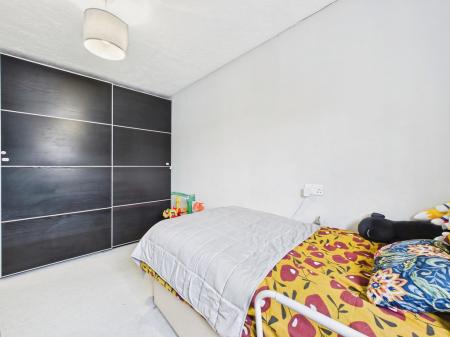 b0abcc88-CAM04018G0-