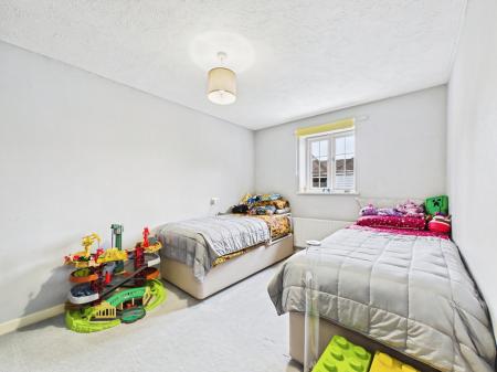 e732b9f2-CAM04018G0-