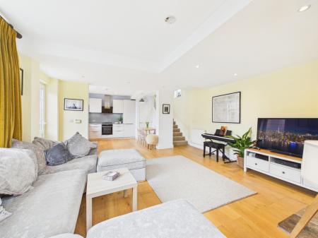 CAM04018G0-PR0462-ST