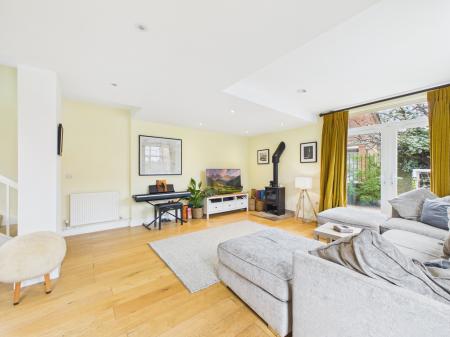 CAM04018G0-PR0462-ST