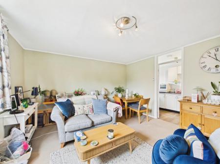 88a487bf-CAM04018G0-