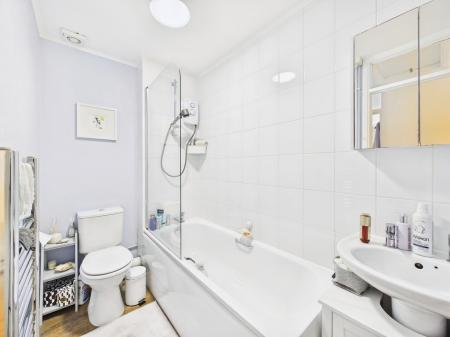 17710900-CAM04018G0-