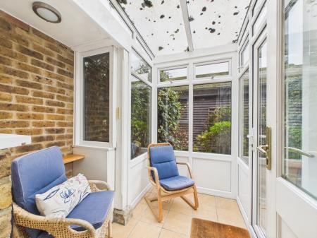 CAM04018G0-PR0463-ST