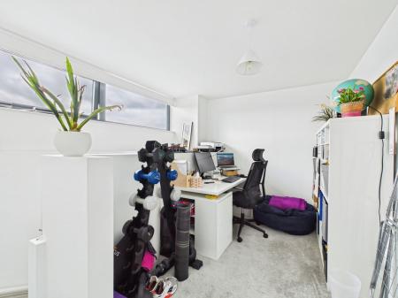 5c0d3093-CAM04018G0-