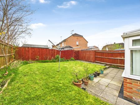 fb767884-CAM04018G0-