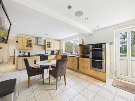 CAM04018G0-PR0464-ST