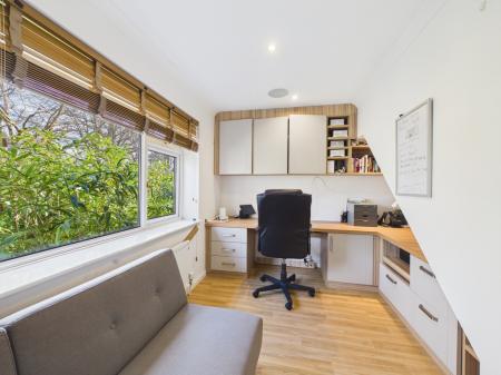 CAM04018G0-PR0464-ST