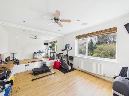 CAM04018G0-PR0464-ST