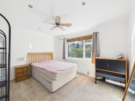 CAM04018G0-PR0464-ST