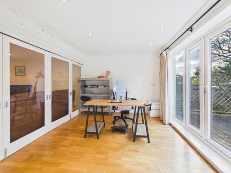 CAM04018G0-PR0464-ST