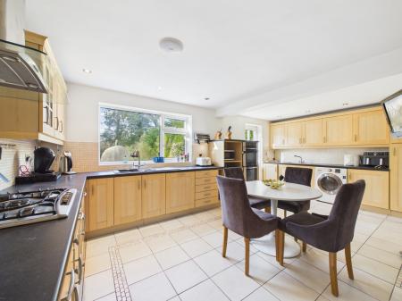 CAM04018G0-PR0464-ST