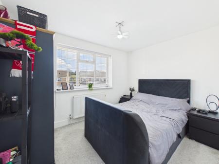 CAM04018G0-PR0484-ST