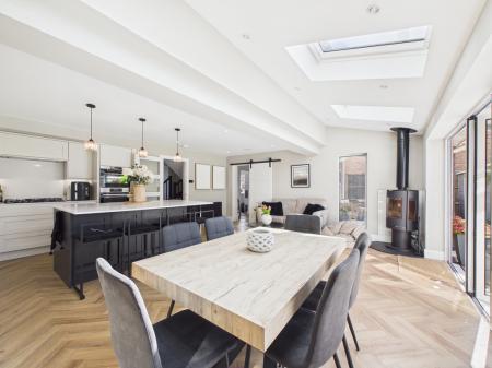 CAM04018G0-PR0484-ST