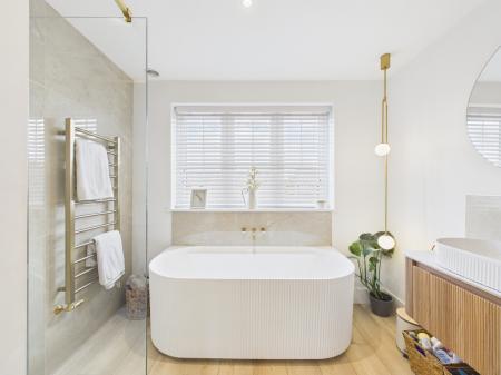 CAM04018G0-PR0484-ST