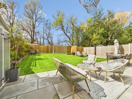 08529fa9-CAM04018G0-