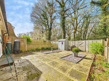 166e89f7-CAM04018G0-