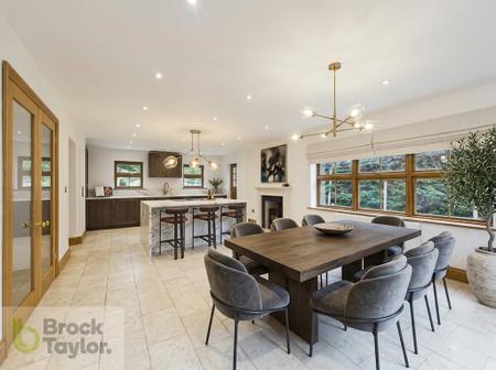 A.I. dining room.jpe