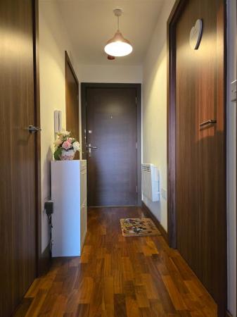 697 Morello hallway.jpg