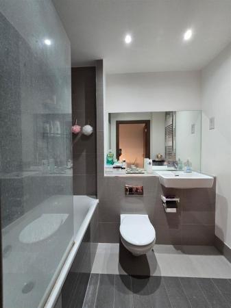 697 Morello bathroom.jpg