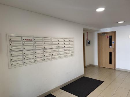 BLOCK D COMMUNAL HALLWAY POSTBOX.JPG