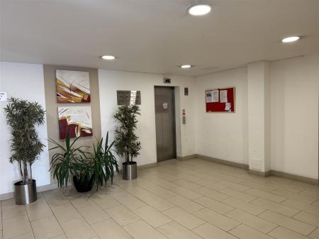 BLOCK D COMMUNAL HALLWAY 2.JPG