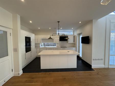 Leigham Court Kitchen 1.1.jpeg