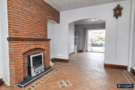 Media image 03