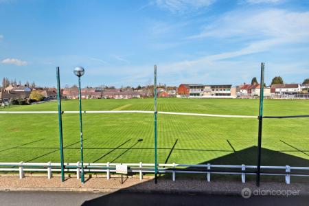 Media image 08