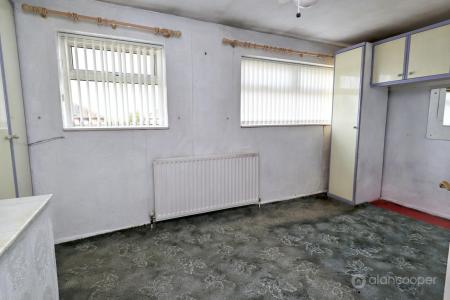 Media image 08