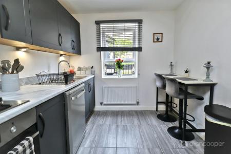 Media image 06