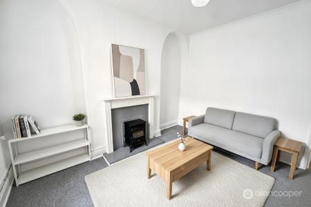 Media image 01