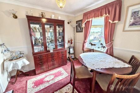 Media image 04