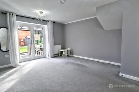 Media image 05
