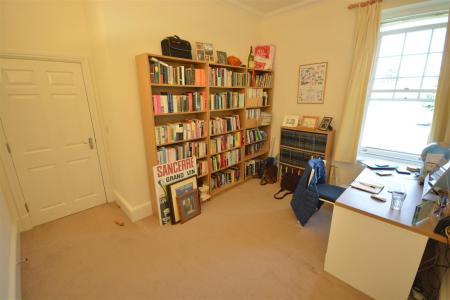 Second Bedroom - Cop