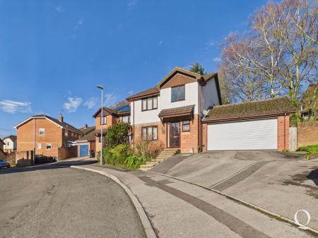 Henbury View Road, Corfe Mullen