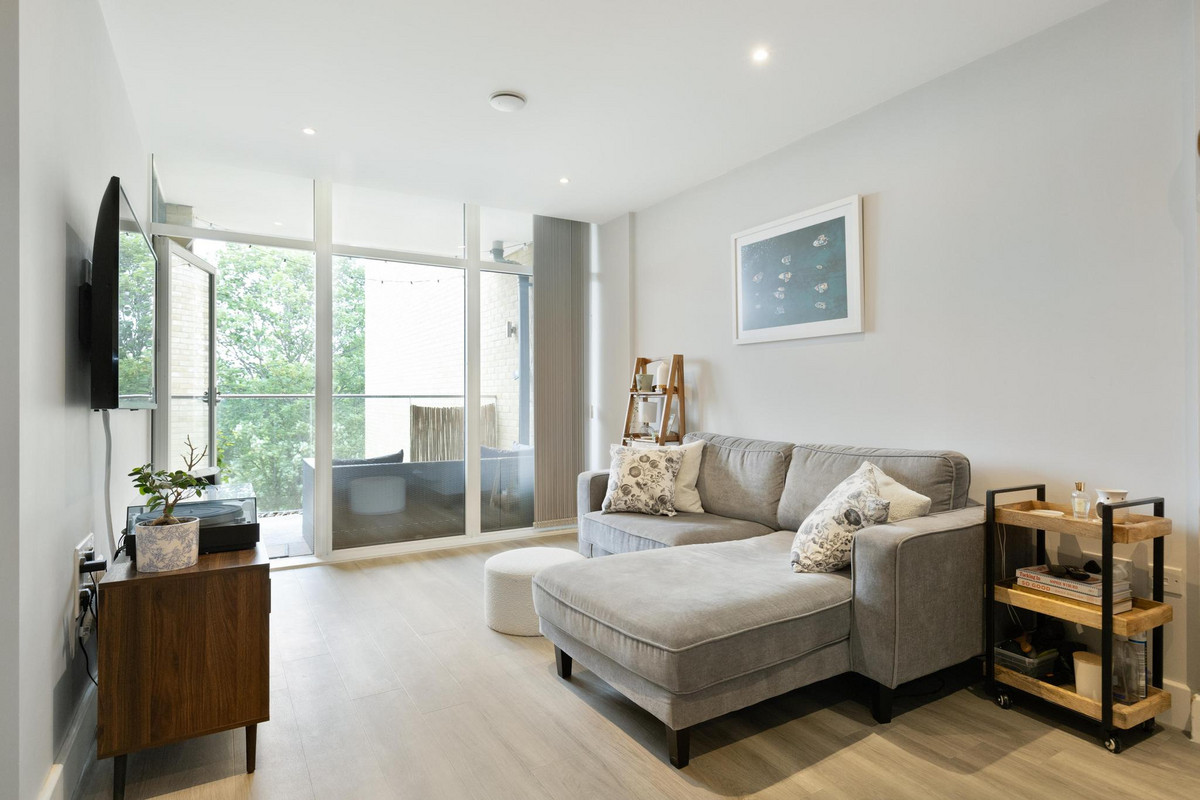 Frazer Nash Close, Isleworth, TW7