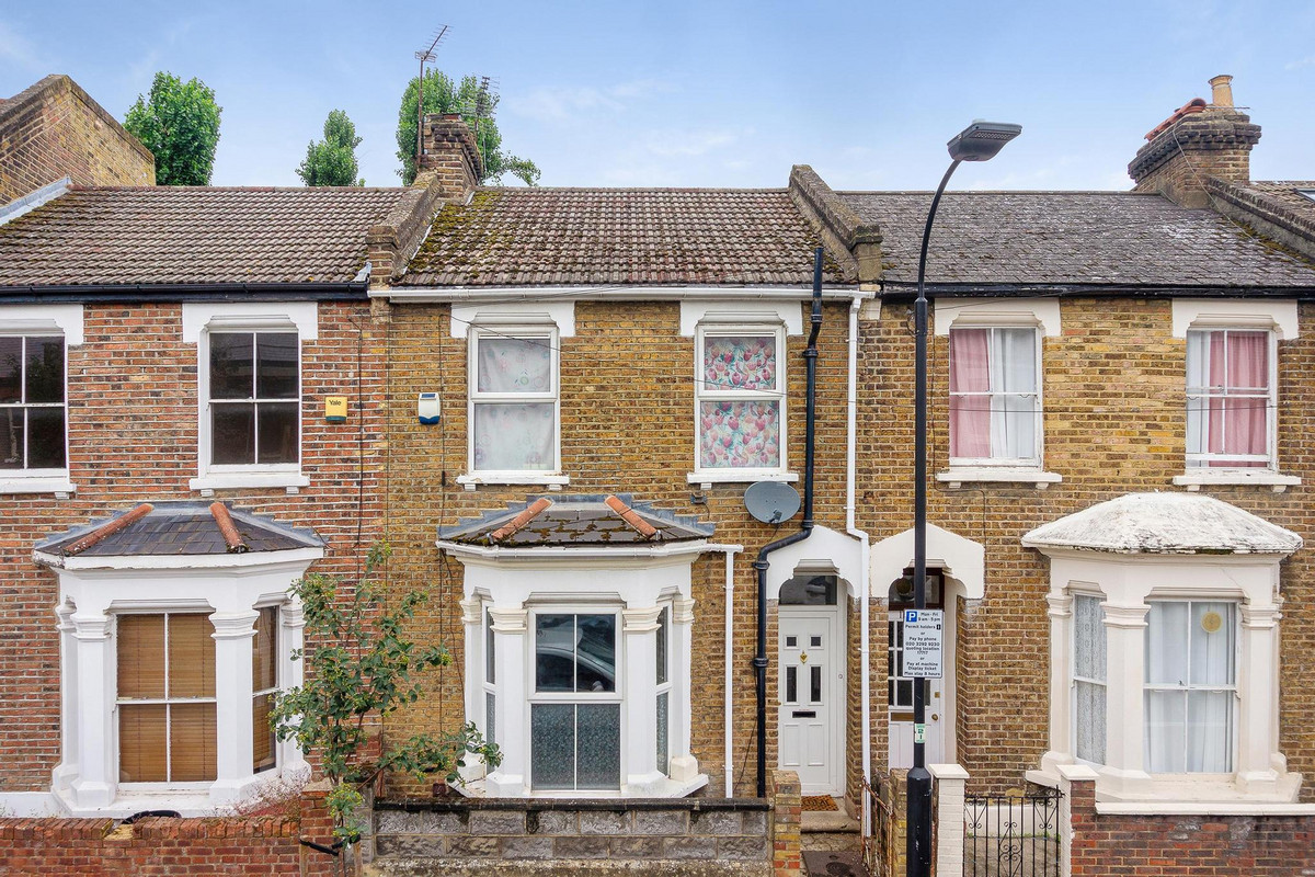 Becklow Road, Shepherds Bush, W12