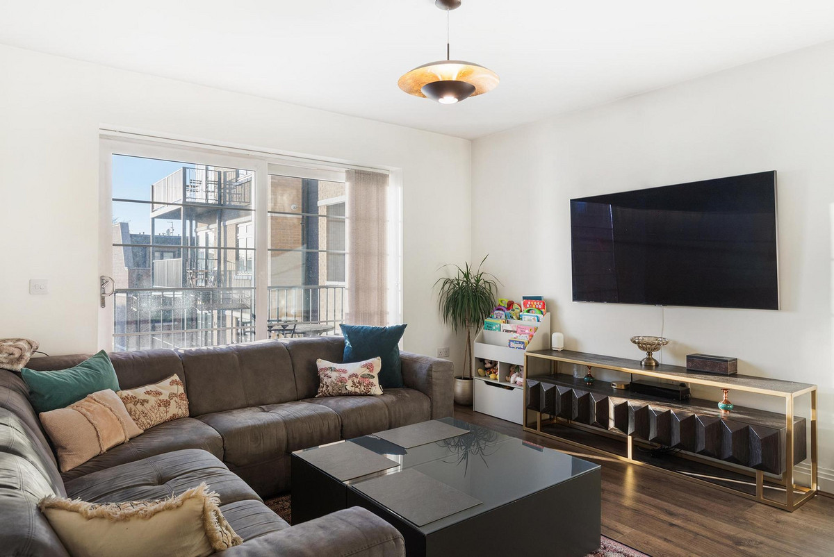 Samuelson Place, Isleworth, TW7