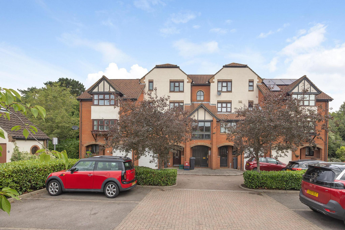 Beaumont Place, Isleworth, TW7