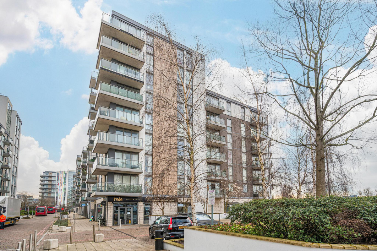 Ealing Road, Brentford, TW8
