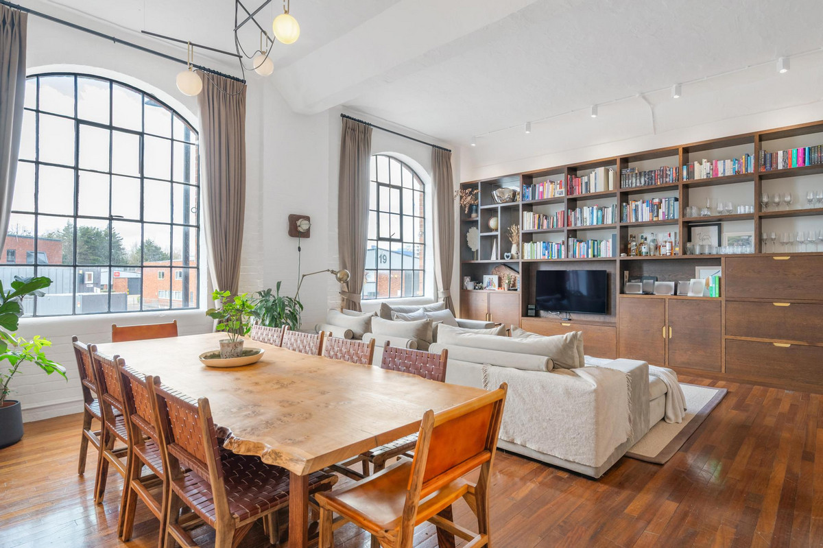 Stanley Gardens, London, W3