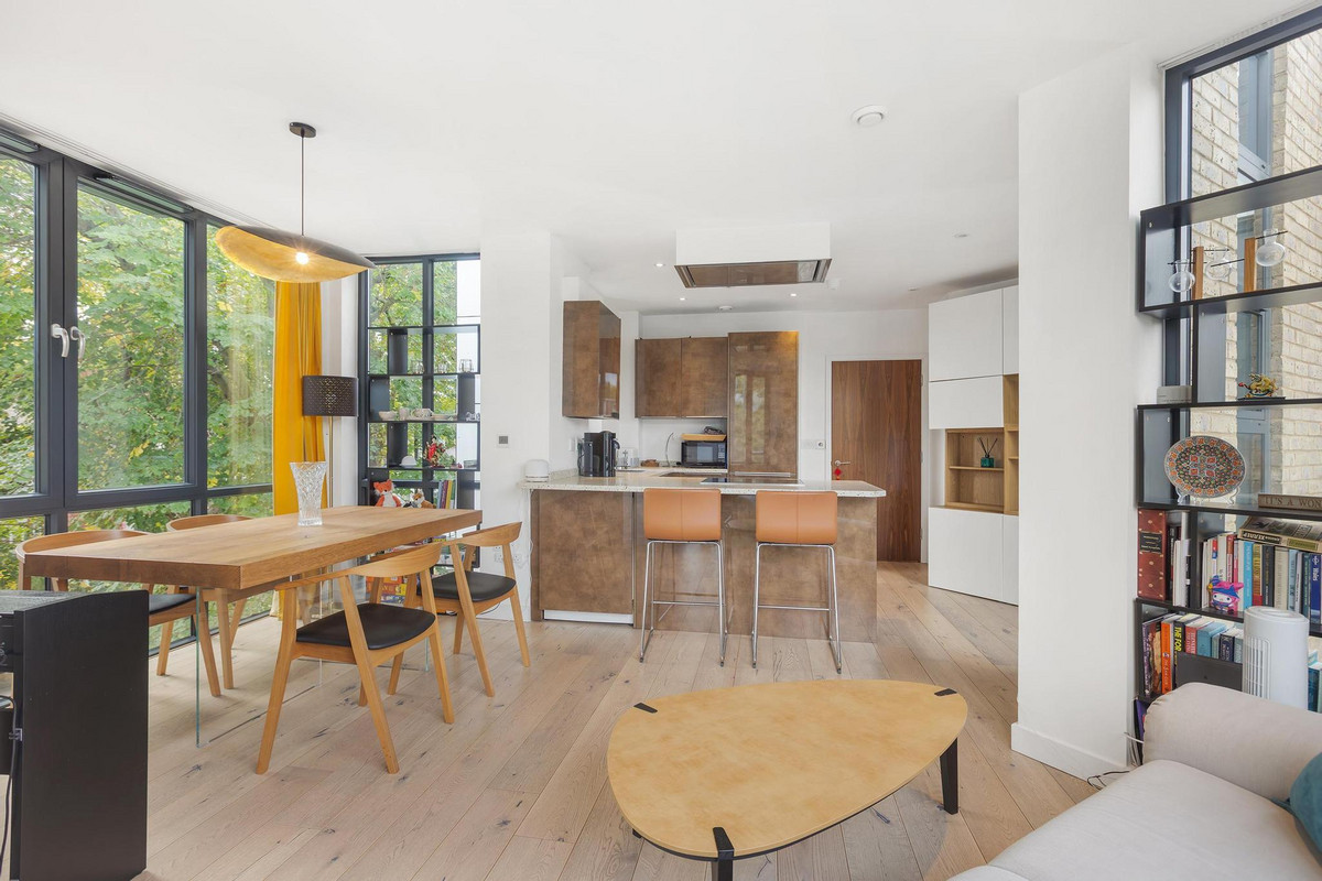 Park Road, London, W4